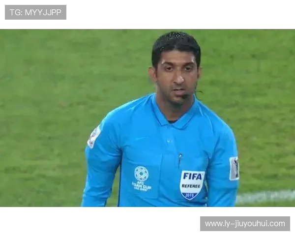 泰国足球赛事裁判：职责挑战与赛场公正的背后故事分析